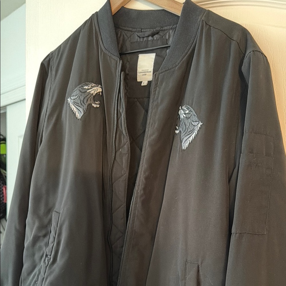 Lindbergh Men's Black Bomber Jacket with Embroidered Tigers